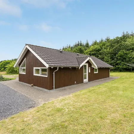 Arnika - 28km From The Sea By Interhome Nyaraló