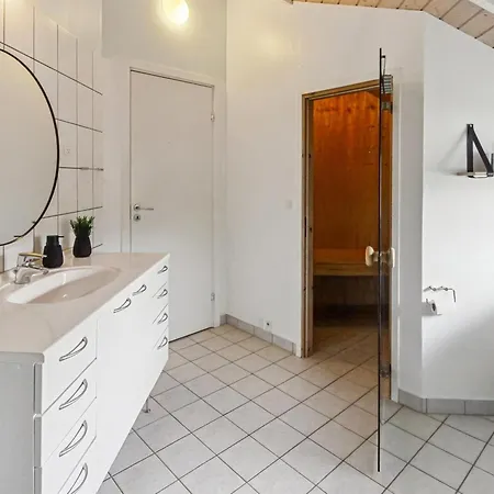 Arnika - 28km From The Sea By Interhome بيت للعطل